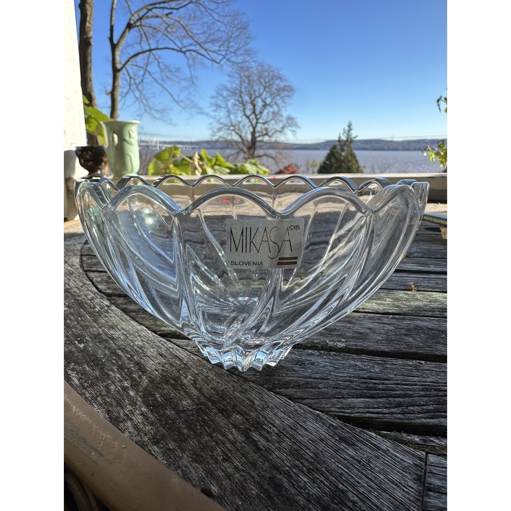 Mikasa Peppermint Clear Round Crystal Bowl/Sweet/Candy Dish 6" X 4" New